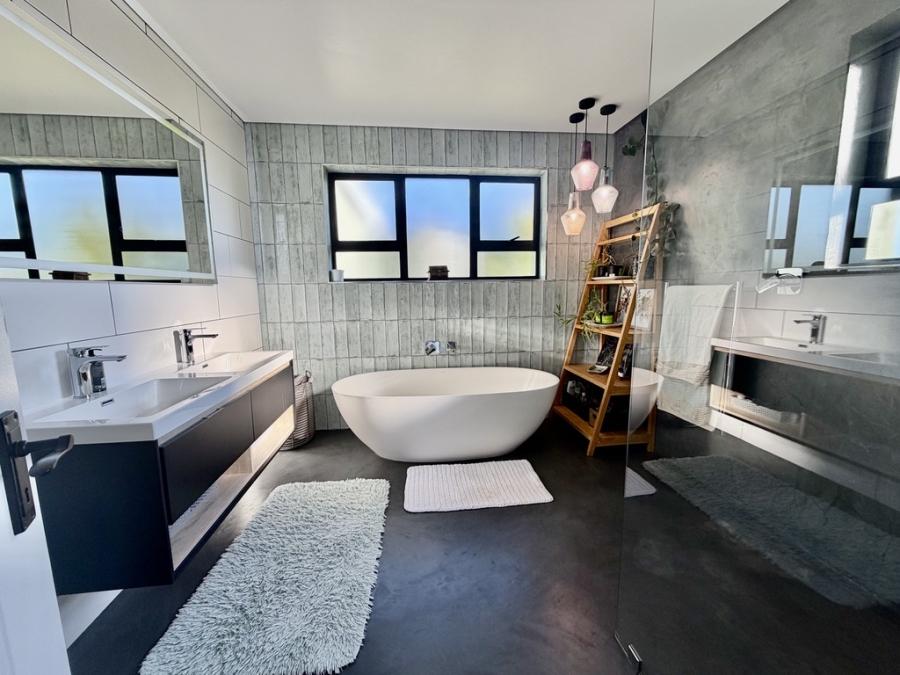3 Bedroom Property for Sale in Morning Star Western Cape